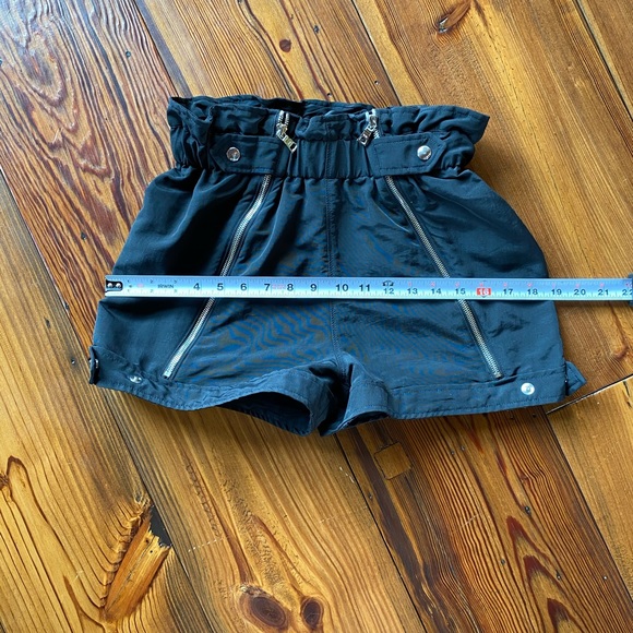 RtA Louie Short in Black - Picture 11 of 13